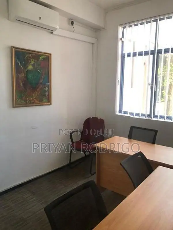 Business Hub with Co-working Stations on Galle Road - Colpetty