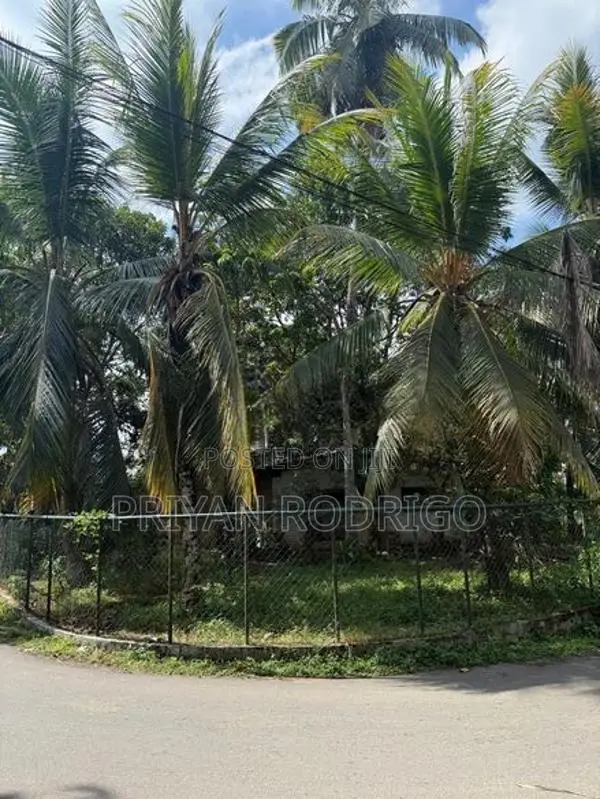 Piliyandala Makuluduwa Raod 10 Perches of Land for Sale