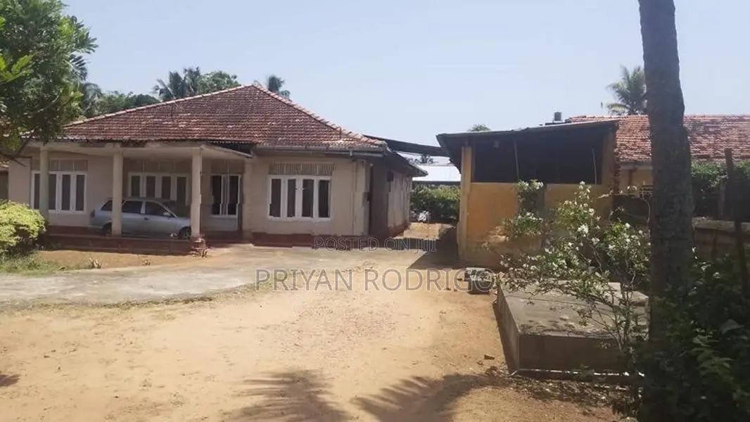 Negombo Town Area 140 Perches of Land for Sale