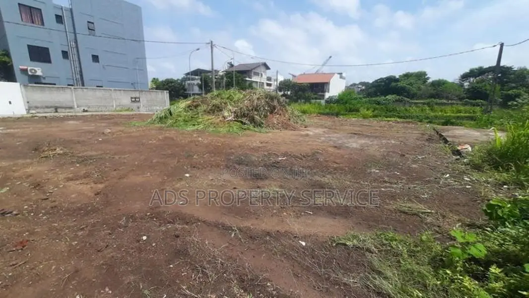 23 ph Superb bare land (highly rsidential area) for sale in Kohuwaala