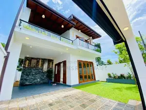 Beautiful 2-Storey Luxury Home for Sale – Hokandara