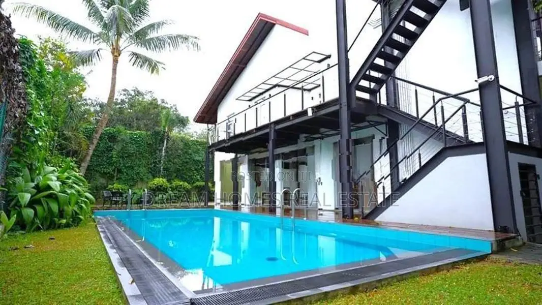 Beautiful Luxury Designed Villa-Type House for Sale in Hokandara