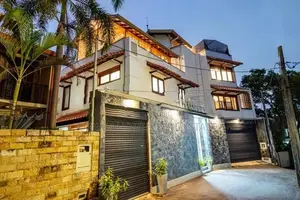 6-Bedroom Luxury Residence for Sale – Delkanda
