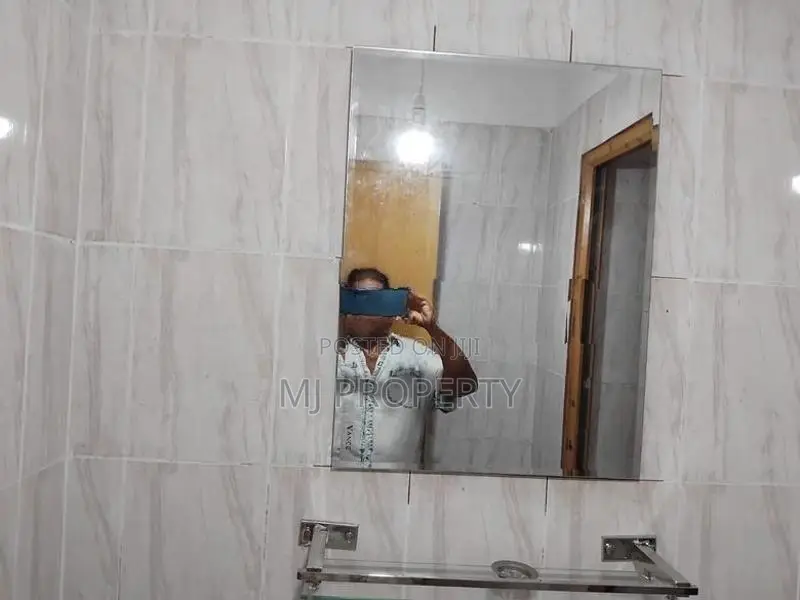 (YR-1088) Valuable Upper Floor House Rent in Koswatta Thalahena