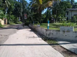 Land In Kirillawala