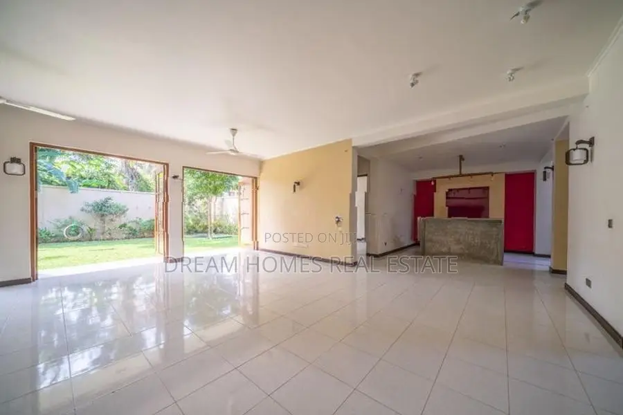 Spacious Modern House for Sale – Gangarama Road