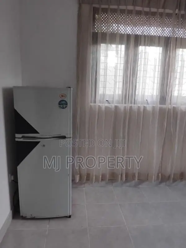 (YR-1088) Valuable Upper Floor House Rent in Koswatta Thalahena