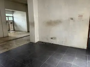 Building for Rent in Kandy Town
