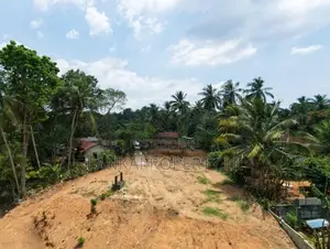 Paddy Field Facing Land for Sale in Kirillawala, Kadawatha.