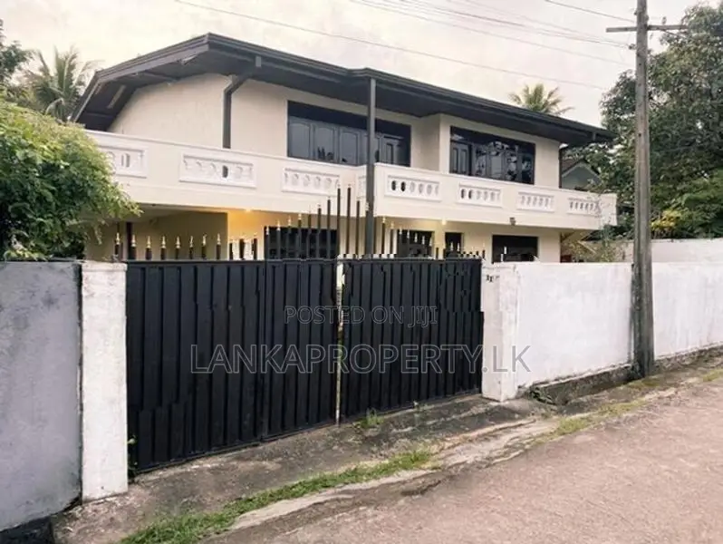Recently Fully Renovated House for Sale in Eldeniya, Kadawatha