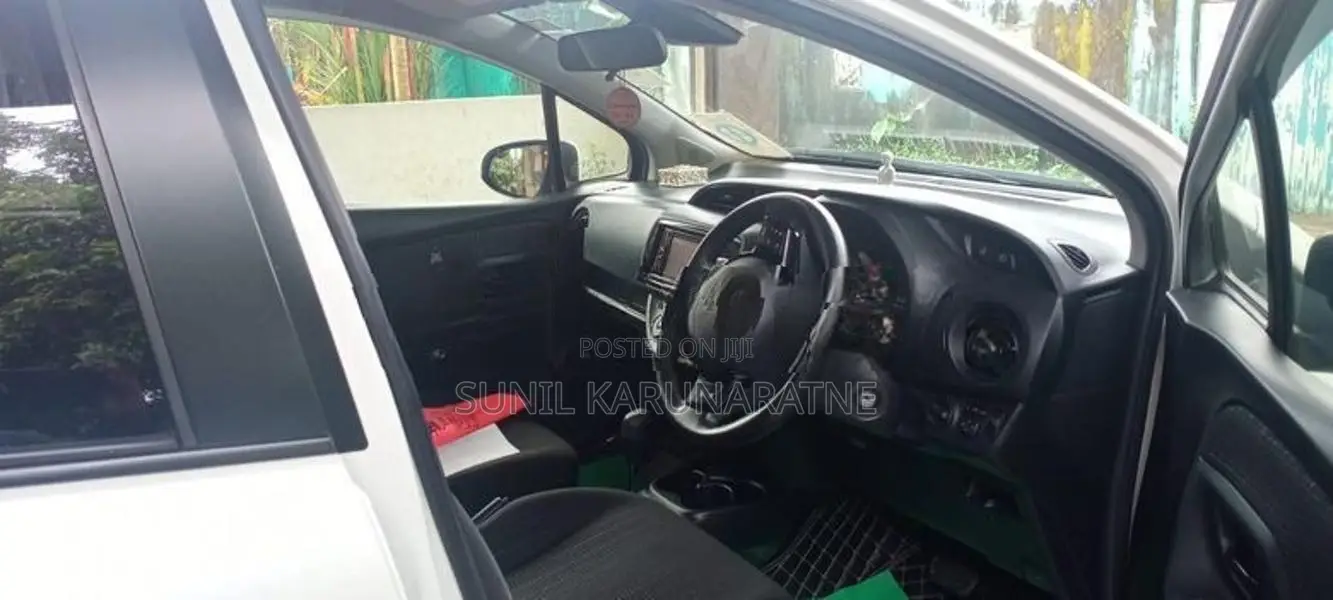 Toyota Vitz 2017