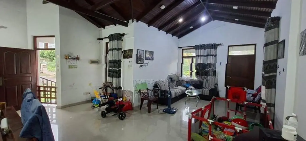House for Sale Boralesgamuwa Abagahapura