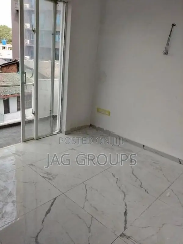 3BR Luxury Apartment -Mount Lavinia