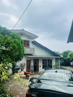 House for Sale in Piliyndala | 8 BR 21 Purchase