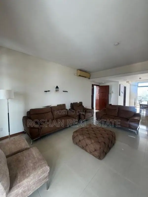 LUXURY FULLY FURNISHED FOUR BEDROOM APARTMENT FOR RENT COLOMBO 5 AH264