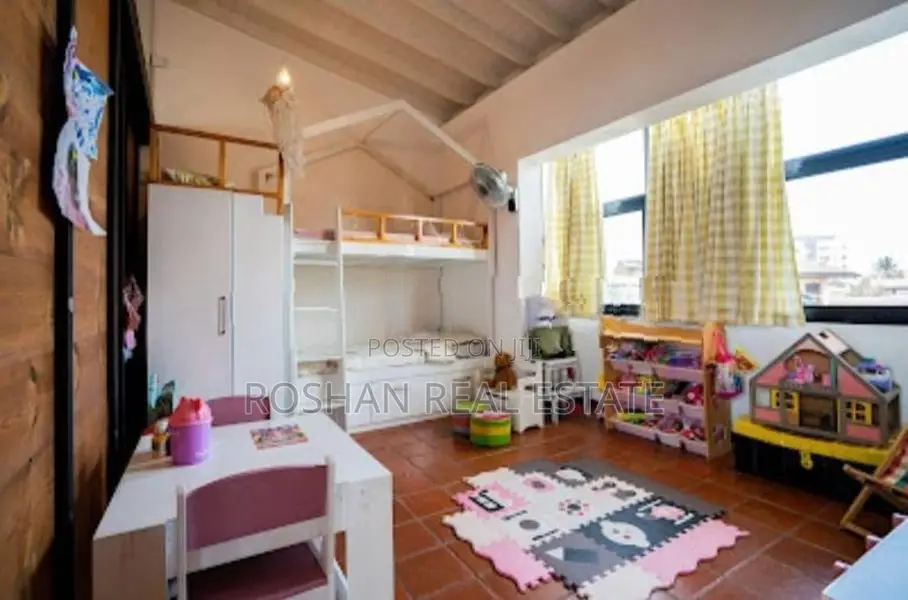 THREE STORIED FULLY FURNISHED HOUSE FOR RENT CHI2627