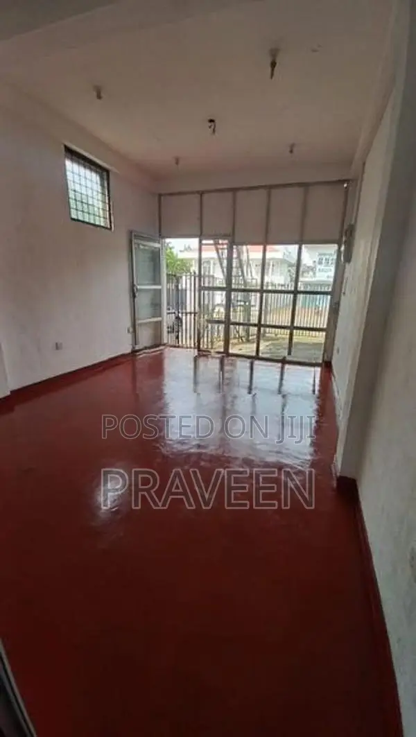 Commercial Property for Rent in Gothatuwa