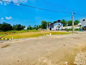 සතර දිසා යාකරන අතුරුගිරියෙන් 8.p නේවාසික බිම් කොටස් D29