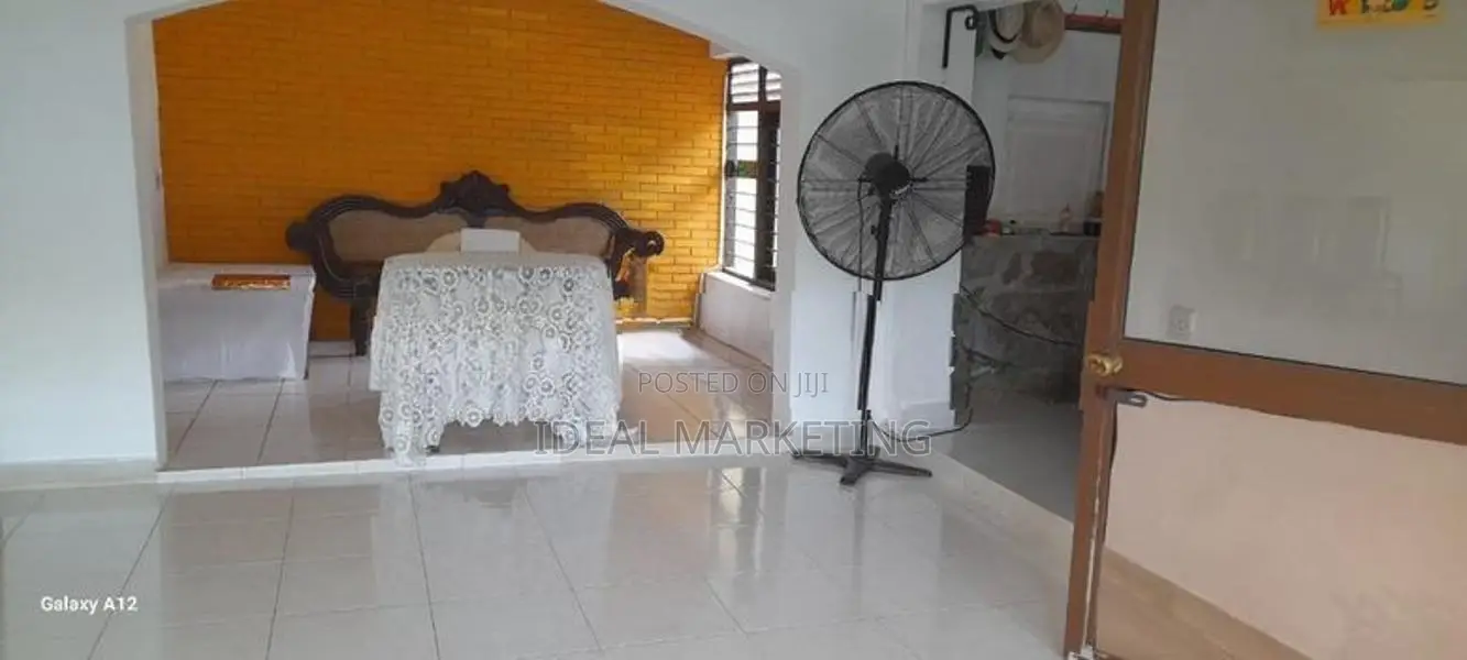4 Bedroom House for Sale - Pelawatte (EM825)