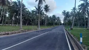යක්කල නගරයේ සුපිරි බිම් කොටස්