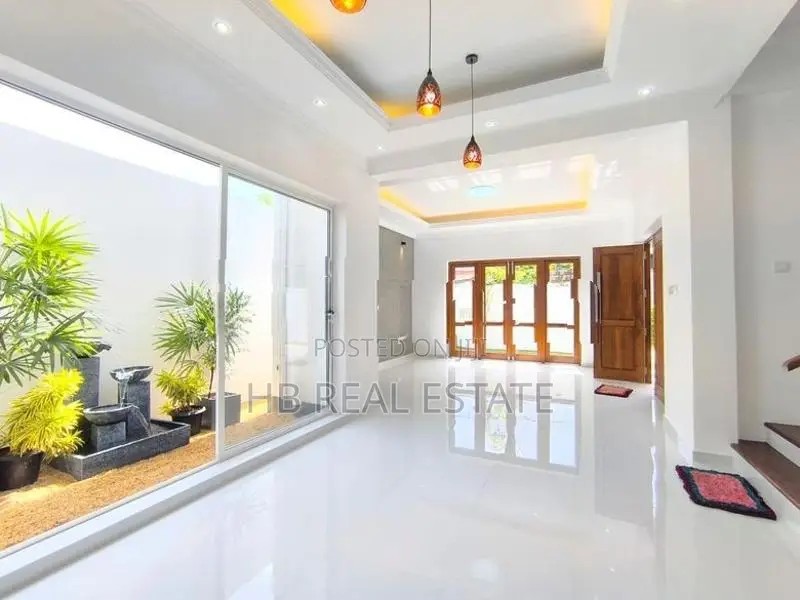 Architecture Designed Super Luxury Three Storey House-Hokandara