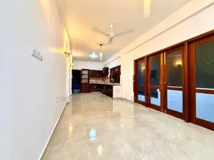 Super Luxury 3-Storey House for Sale – Hokandara