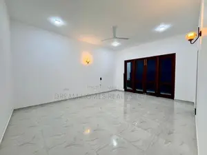 Super Luxury 3-Storey House for Sale – Hokandara