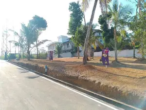 Land for Sale in Meepawala