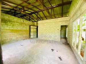 ( IS-1006) Valuable Single Storey Half Complete House Sale in Meegoda