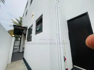 Spacious 6,000 Sqft Luxury House – Mount Lavinia