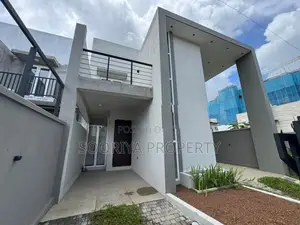 Canterbury Golf Brand New House for Sale in Piliyandala