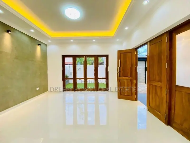 Modern Luxury House for Sale – Hokandara Thalawathugoda