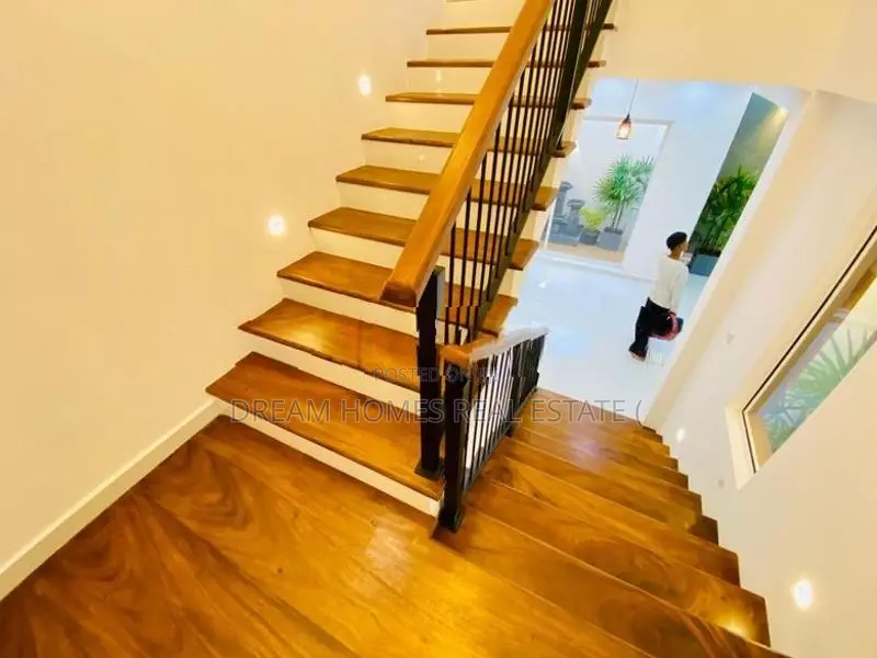 Modern Luxury House for Sale 3 Km Koswata Junction