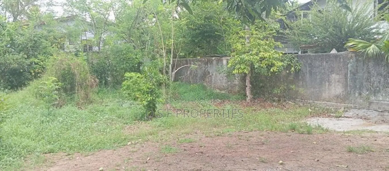 A 10 Perches Land for Sale Waking Distance Kottawa City