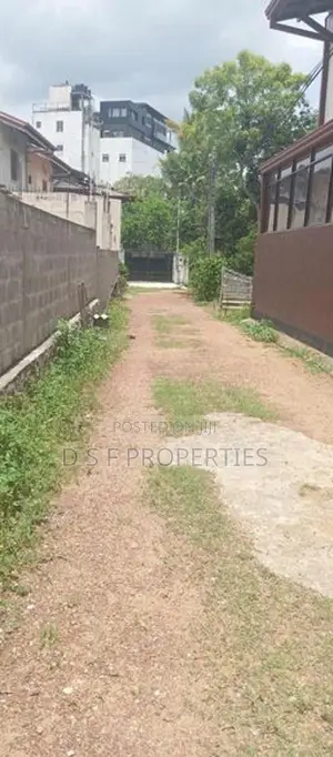 A 10 Perches Land for Sale Waking Distance Kottawa City