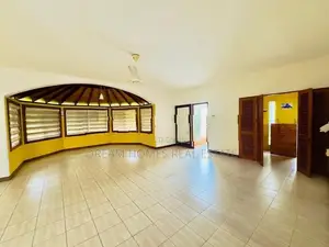 Home with Spacious Interiors Rooftop – Subodhipura Baththaramulla