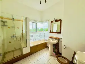 Home with Spacious Interiors Rooftop – Subodhipura Baththaramulla