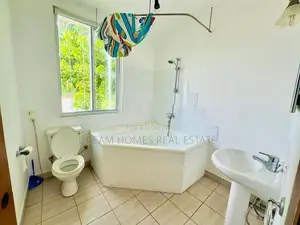 Home with Spacious Interiors Rooftop – Subodhipura Baththaramulla
