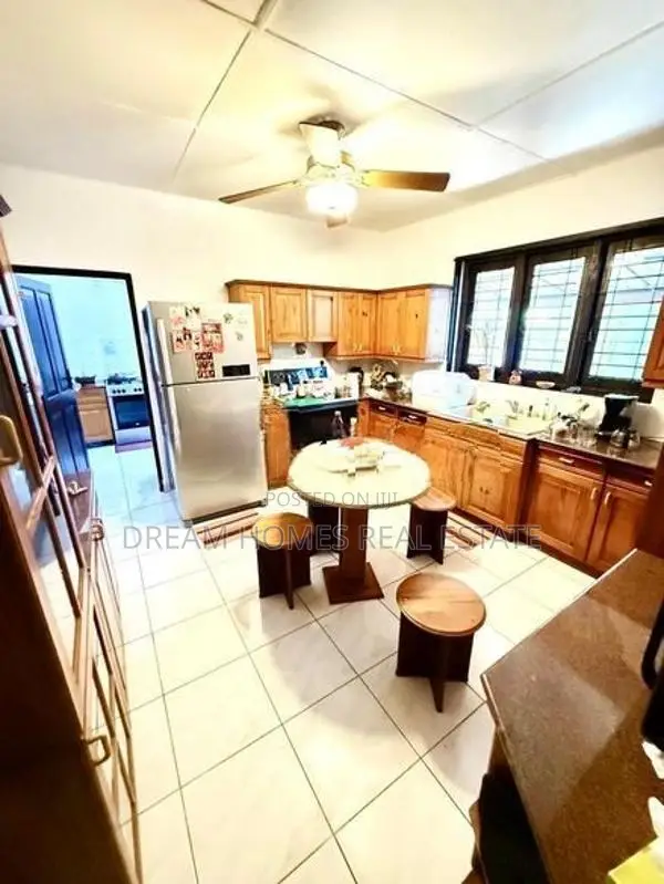 Moratuwa Beautiful Lakefront Luxury Home with Swimming Pool