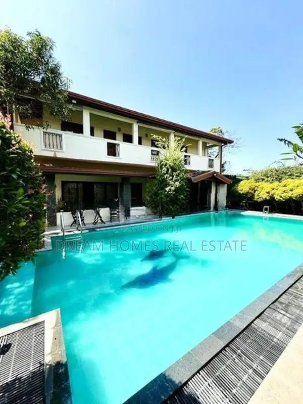 Moratuwa Beautiful Lakefront Luxury Home with Swimming Pool