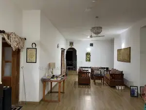 GALLE : 6BR (21P) TWO-STOREY MODERN HOUSE FOR SALE
