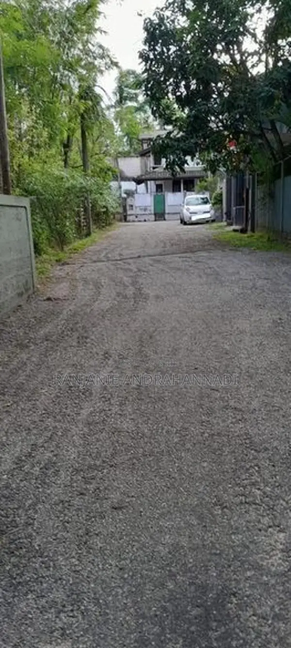 Land for Sale - Athurugiriya