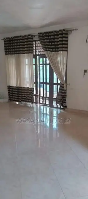 Ground Floor Completed House for Sale Boralasgamuwa