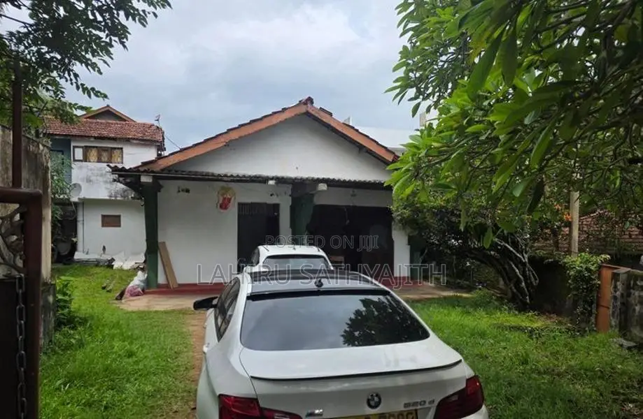Land with House for Sale – Pagoda Road, Nugegoda
