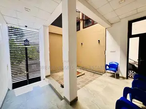 Ananda Herath Signature Luxury Residence with Rooftop Pool kalubowila