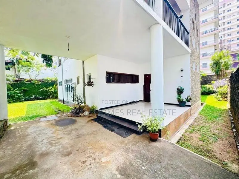 Prime Luxury Residence with Two Annexes for Sale in Colombo 06