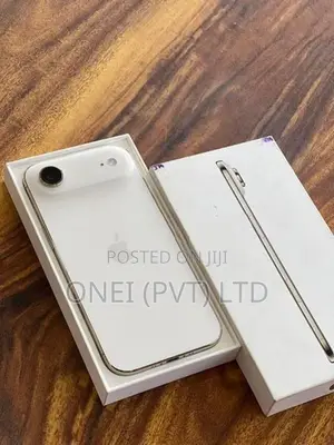 Apple iPhone Air 256GB (Used)