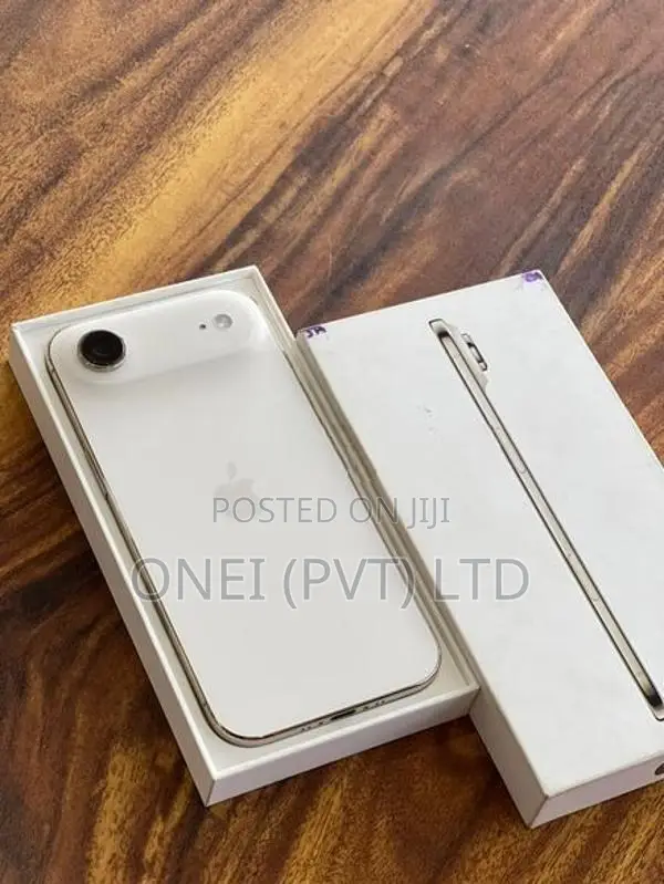 Apple iPhone Air 256GB (Used)
