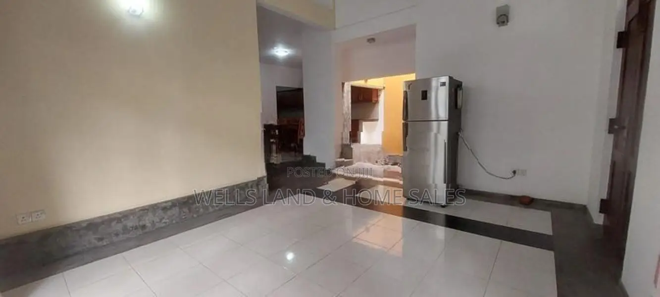 Spacious Two Storied House For Sale - Malabe