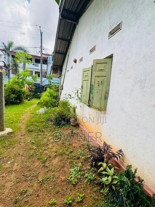 Land With House For Sale In Kolonnawa